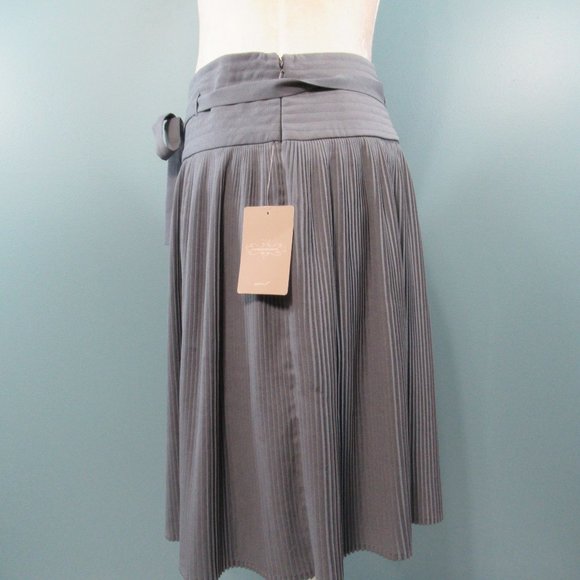 Anthropologie Leifsdottir Gray Pleated Swing Skirt - Picture 4 of 8